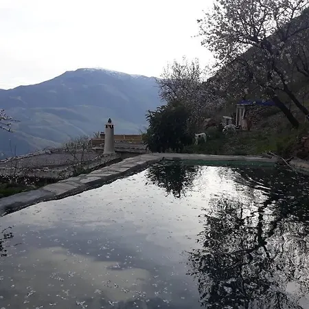 בית נופש Refugio Arrabales *